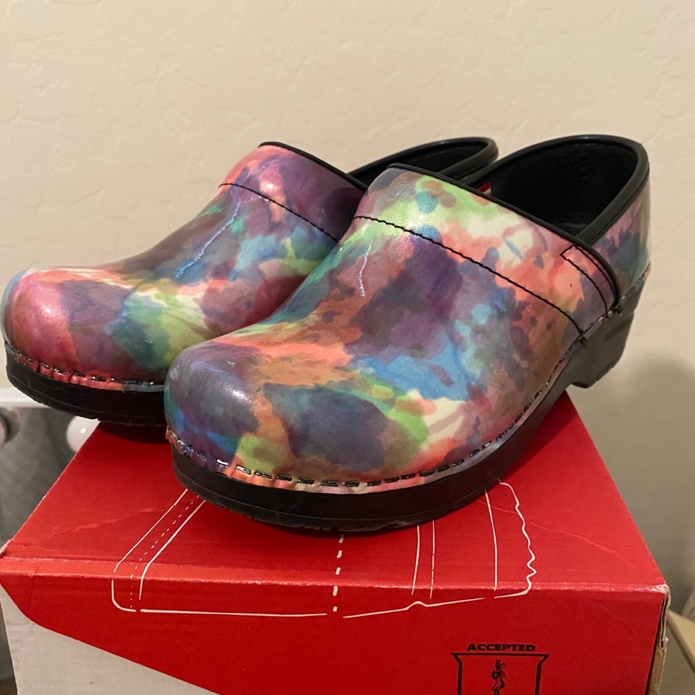Sanita Clogs